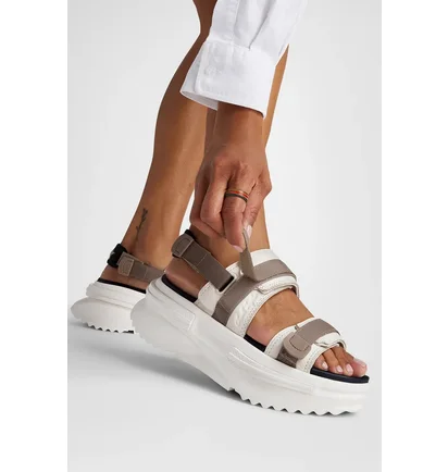 Сандалі жіночі Converse Run Star Utility Sandal Cx Beige A15096C