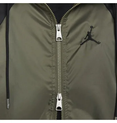 Вітровка чоловіча Nike M J Ess Woven Jacket Green DJ9828-222