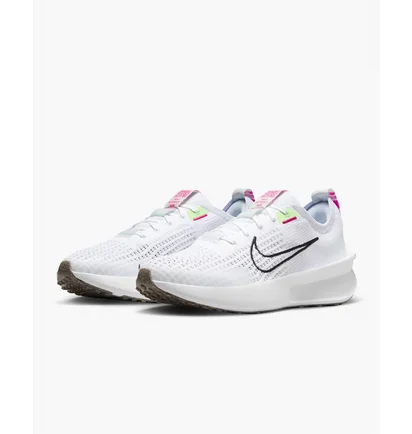 Кросівки жіночі Nike Interact Run Road Running Shoes White FD2292-102