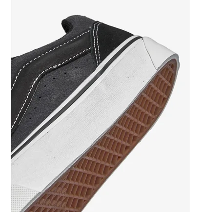 Кеды мужские Vans Knu Skool Vlt Lx Black VN0007QDBA5