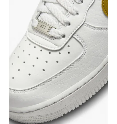Кроссовки женские Nike Air Force 1 07 Se Shoes White DV3808-101