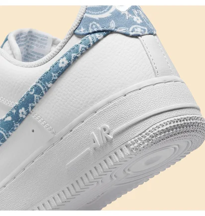 Кросівки жіночі Nike Air Force 1 07 Essential White DH4406-100