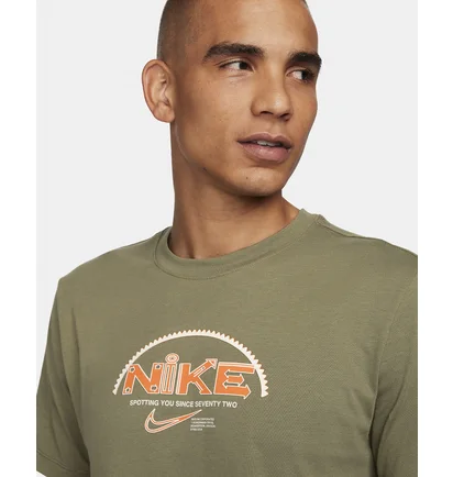 Футболка мужская Nike T-Shirt Olive FQ3904-222