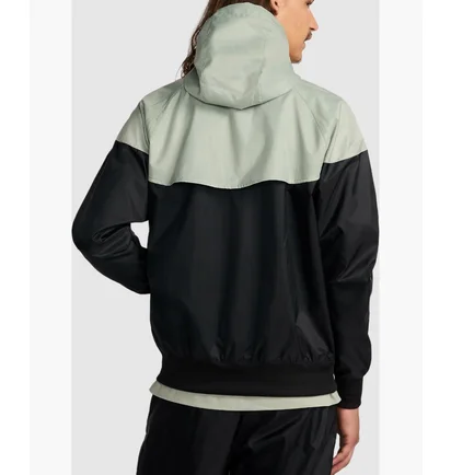Олімпійка чоловіча Nike Casaco M Wvn Lnd Wr Hd Jkt Black/Green DA0001-018