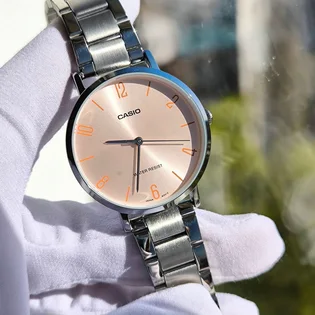 Часы женские Casio Timeless Collection LTP-VT01D-4B2