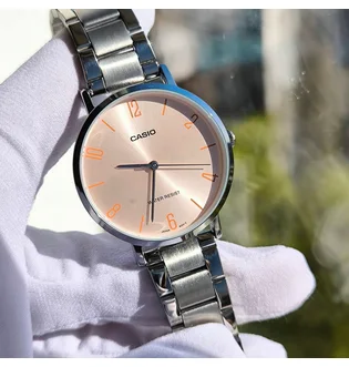Годинник жіночий Casio Timeless Collection LTP-VT01D-4B2