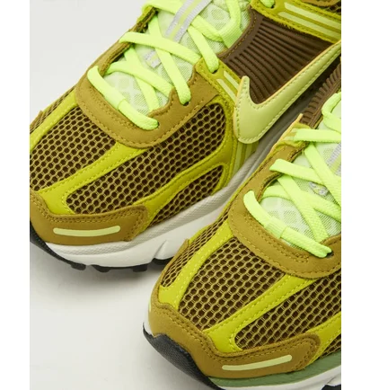 Кроссовки женские Nike Zoom Vomero 5 Volt Olive FJ4738-300