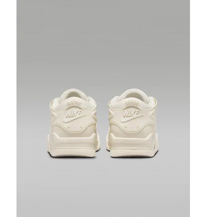Кросівки жіночі Air Jordan 4Rm Shoes Beige FQ7940-200