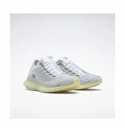 Кроссовки женские Reebok Zig Kinetica White FW4626