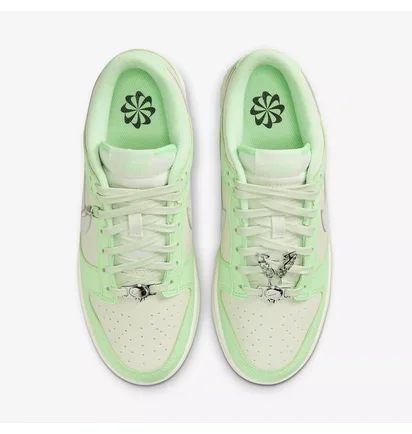 Кроссовки женские Nike Dunk Low Next Nature Green FN6344-001