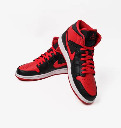Кросівки чоловічі Air Jordan 1 Mid Black Dq8426-060