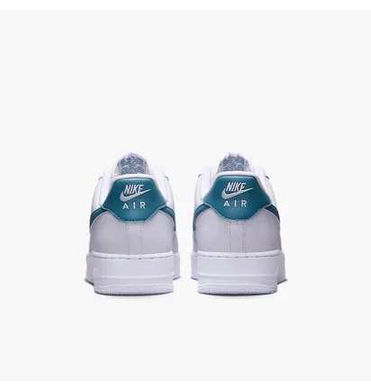 Кроссовки мужские Nike Air Force 1 07 White FJ4146-114