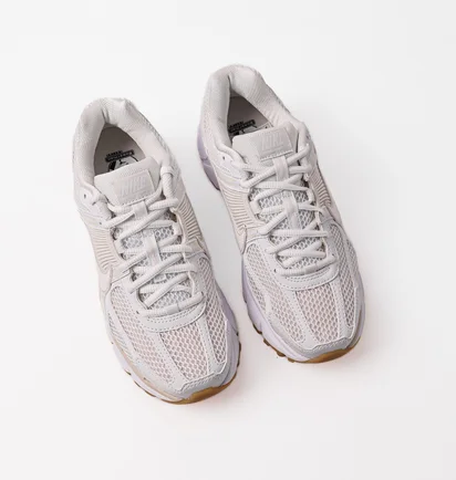 Кросівки жіночі Nike Zoom Vomero 5 White FJ2028-104