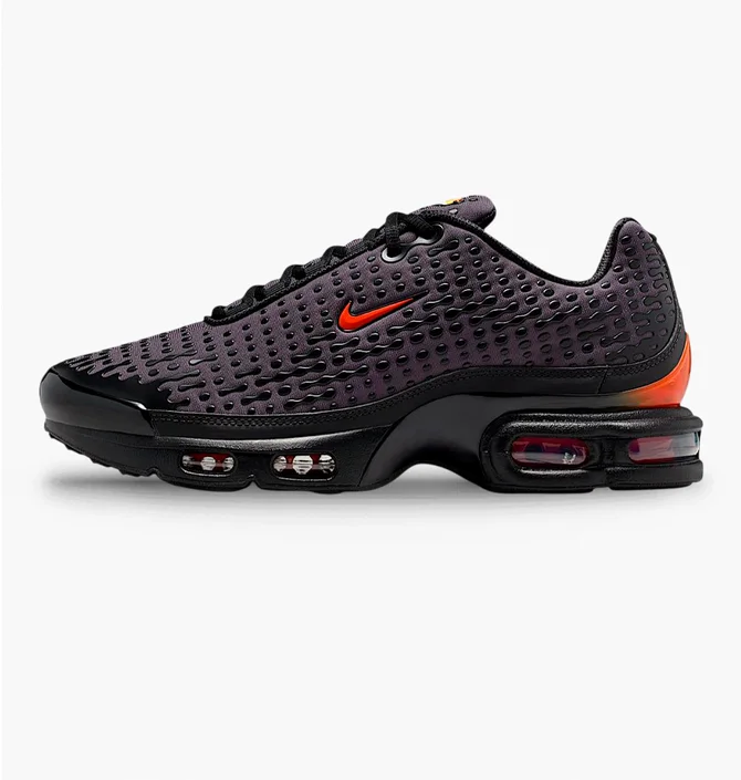 Кросівки чоловічі Nike Air Max Plus Vii Black HQ2197-002