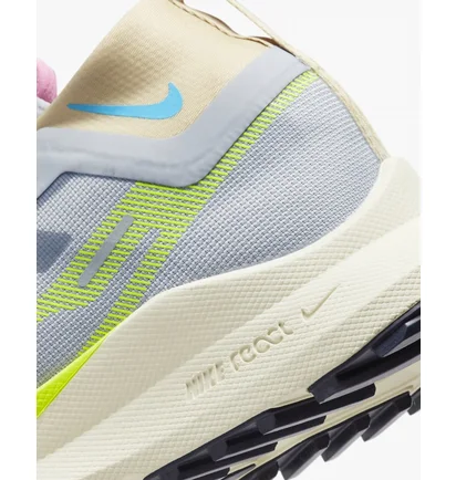 Кросівки жіночі Nike Pegasus Trail 4 Gore-Tex WomenS Waterproof Trail Running Shoes Light Blue DJ7929-002