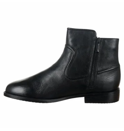 Ботинки женские Lacoste Rosolinn Black 730SRW0017024