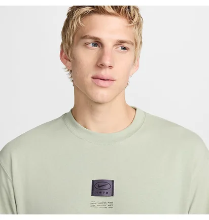 Футболка чоловіча Nike Sportswear Max90 Tee Olive FZ5392-370