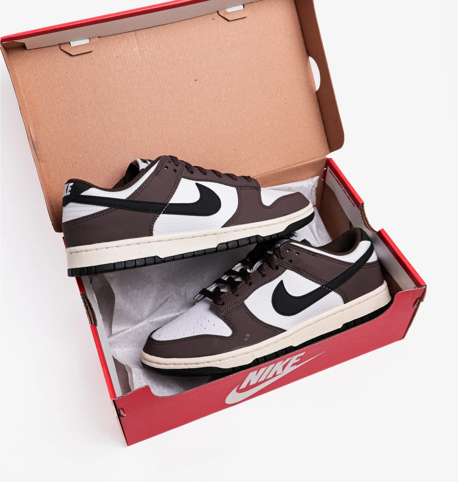 ᐉ Кросівки чоловічі Nike Dunk Low Next Nature Brown/White HF4292