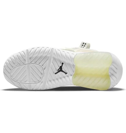 Кроссовки женские Air Jordan Ma2 Beige CW5992-181