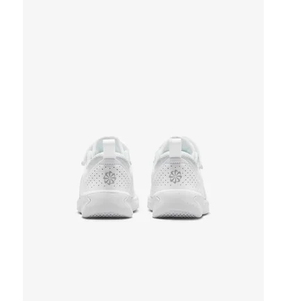 Кросівки дитячі Nike Omni Multi-Court White DM9026-100
