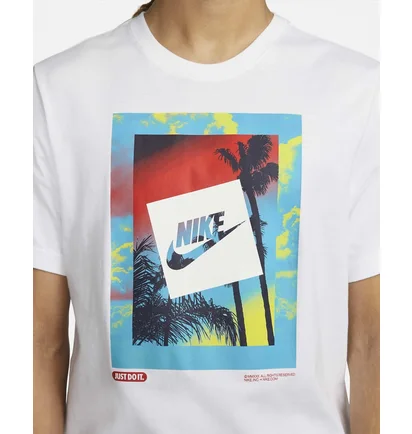 Футболка чоловіча Nike Sportswear White Dr8071-100