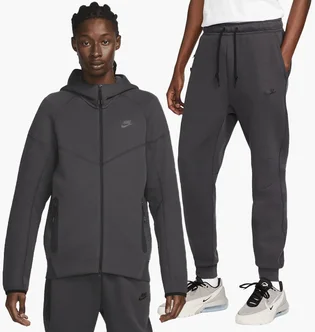 Спортивный костюм мужской Nike Tech Fleece Black FB7921-060__FB8002-060