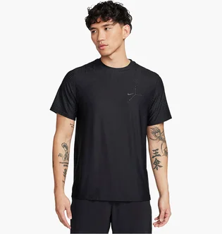 Футболка мужская Nike A.P.S. Black FN2971-010