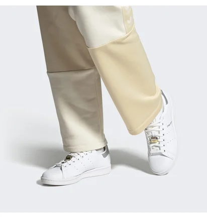Кроссовки женские Adidas Stan Smith Shoes White Hq4243