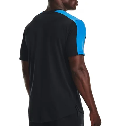 Футболка чоловіча Under Armour Pocket Black 1370516-001