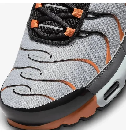 Кросівки чоловічі Nike Air Max Plus Grey/Orange Dm0032-001