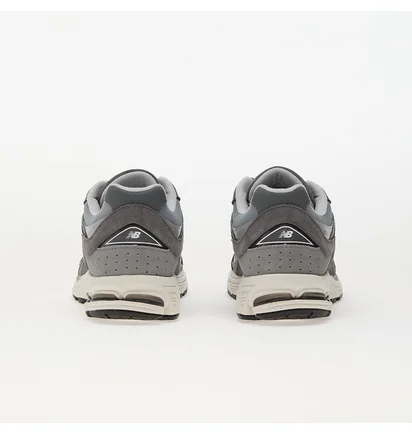 Кроссовки мужские New Balance 2002R Grey U2002RCB