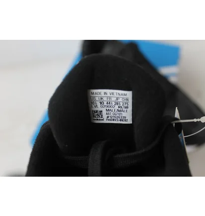 Кросівки чоловічі Adidas Yung-1 Cg7121 Black/White CG7121