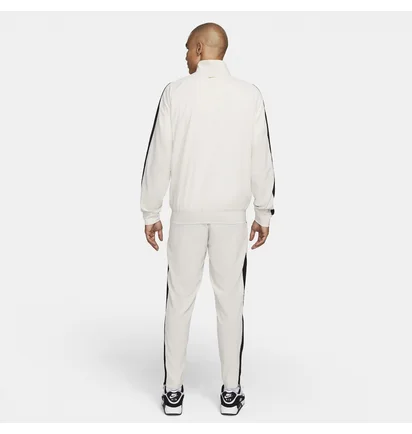 Спортивный костюм мужской Nike Dri-Fit Lebron X Liverpool Fc White FN7132-104