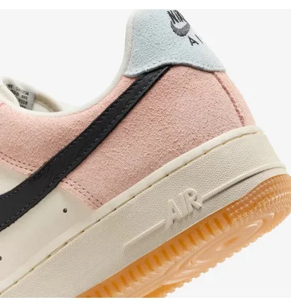 Кросівки жіночі Nike Air Force 1 07 Pink HJ7342-800