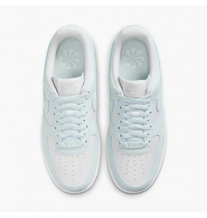 Кроссовки женские Nike Air Force 1 07 Se Suede Light Blue/White HF5385-400