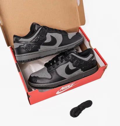 Кросівки жіночі Nike Dunk Low Black/Grey HF1986-001