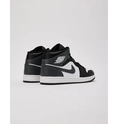 Кроссовки мужские Air Jordan 1 Mid Black/White DQ8426-001