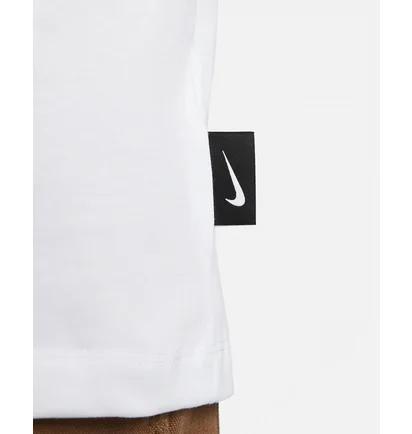 Футболка мужская Nike T-Shirt Sportswear White FD1247-100