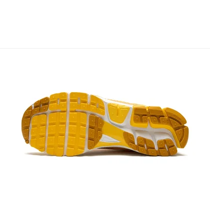 Кросівки чоловічі Nike Zoom Vomero 5 Orange FJ4453-765