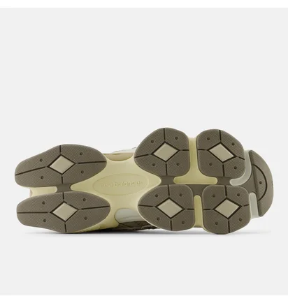 Кроссовки мужские New Balance 9060 Brown/Beige U9060NTB