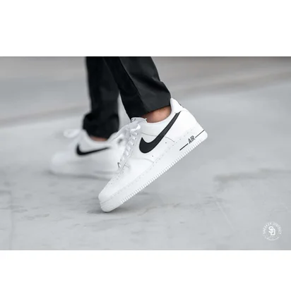 Кросівки чоловічі Nike Air Force 1 07 Low White CJ0952-100