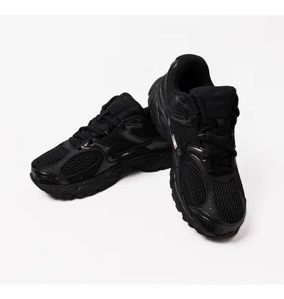 Кросівки жіночі Nike V5 Rnr Black HQ7901-001