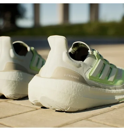 Кросівки жіночі Adidas Ultraboost Light Shoes White IE3338