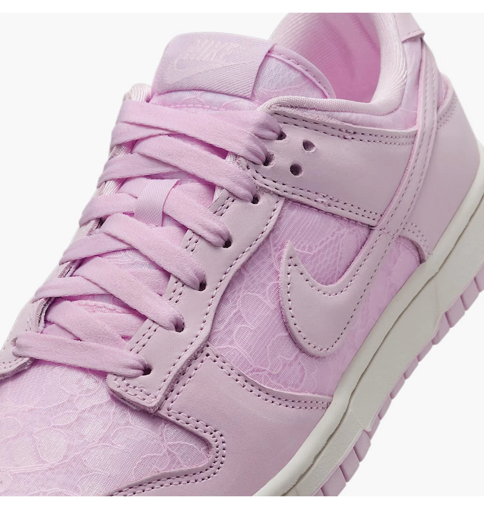 ᐉ Кросівки жіночі Nike Dunk Low Pink HJ5870-600 - придбати в