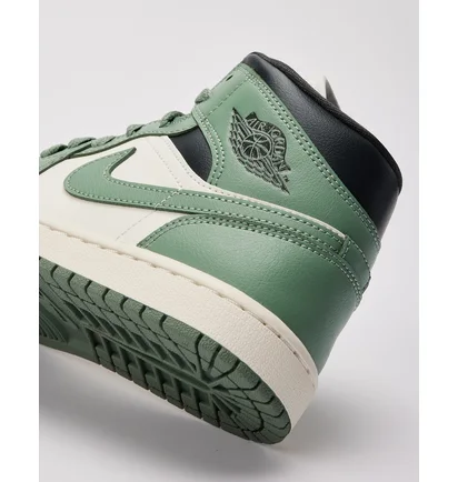 Кроссовки женские Air Jordan Air 1 Mid Green/White BQ6472-130
