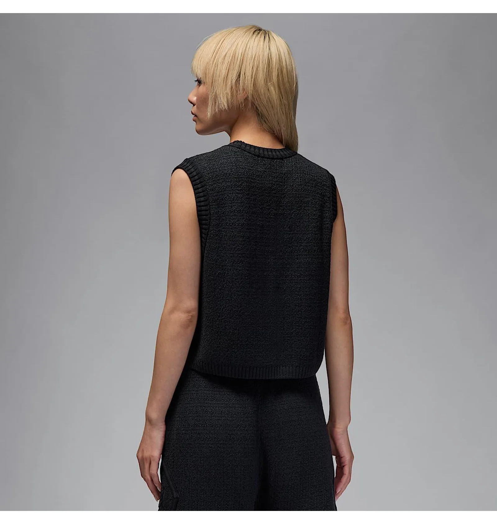 ᐉ Жилетка женская Air Jordan Knit Vest Black FV7113-045 - купить