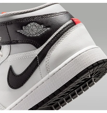 Кроссовки детские Nike 1 Mid Summit White DQ8423-109