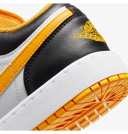 Кросівки дитячі Air Jordan 1 Low Taxi Gs Yellow/White 553560-701