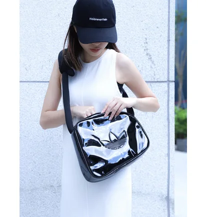 Сумка женская Adidas Originals Airliner Handbag Black JC6015