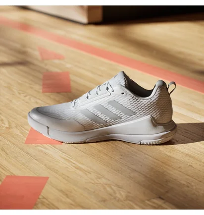 Кроссовки женские Adidas Novaflight 2 Indoor White IG1609